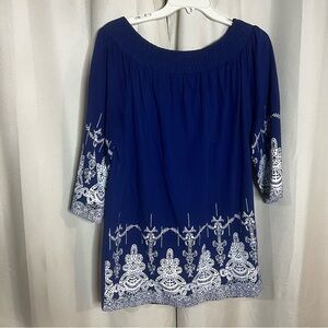 Elegant Blue and White Women's embroidered Top large